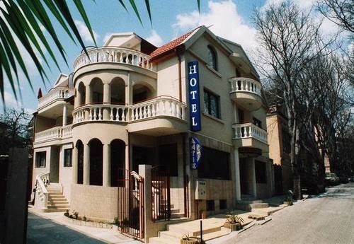 Antik Hotel Varna Bagian luar foto
