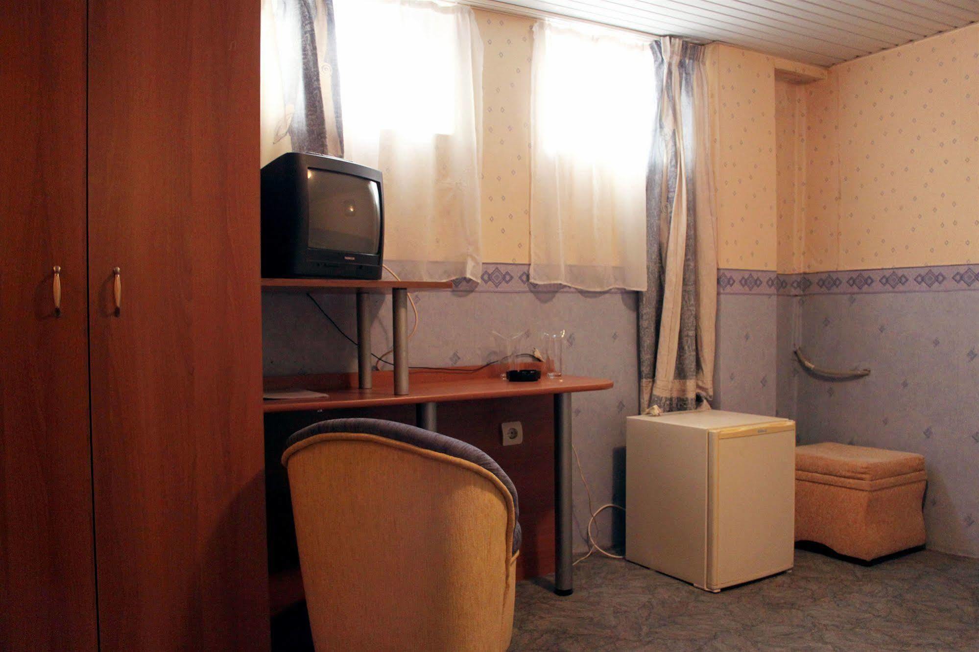 Antik Hotel Varna Bagian luar foto