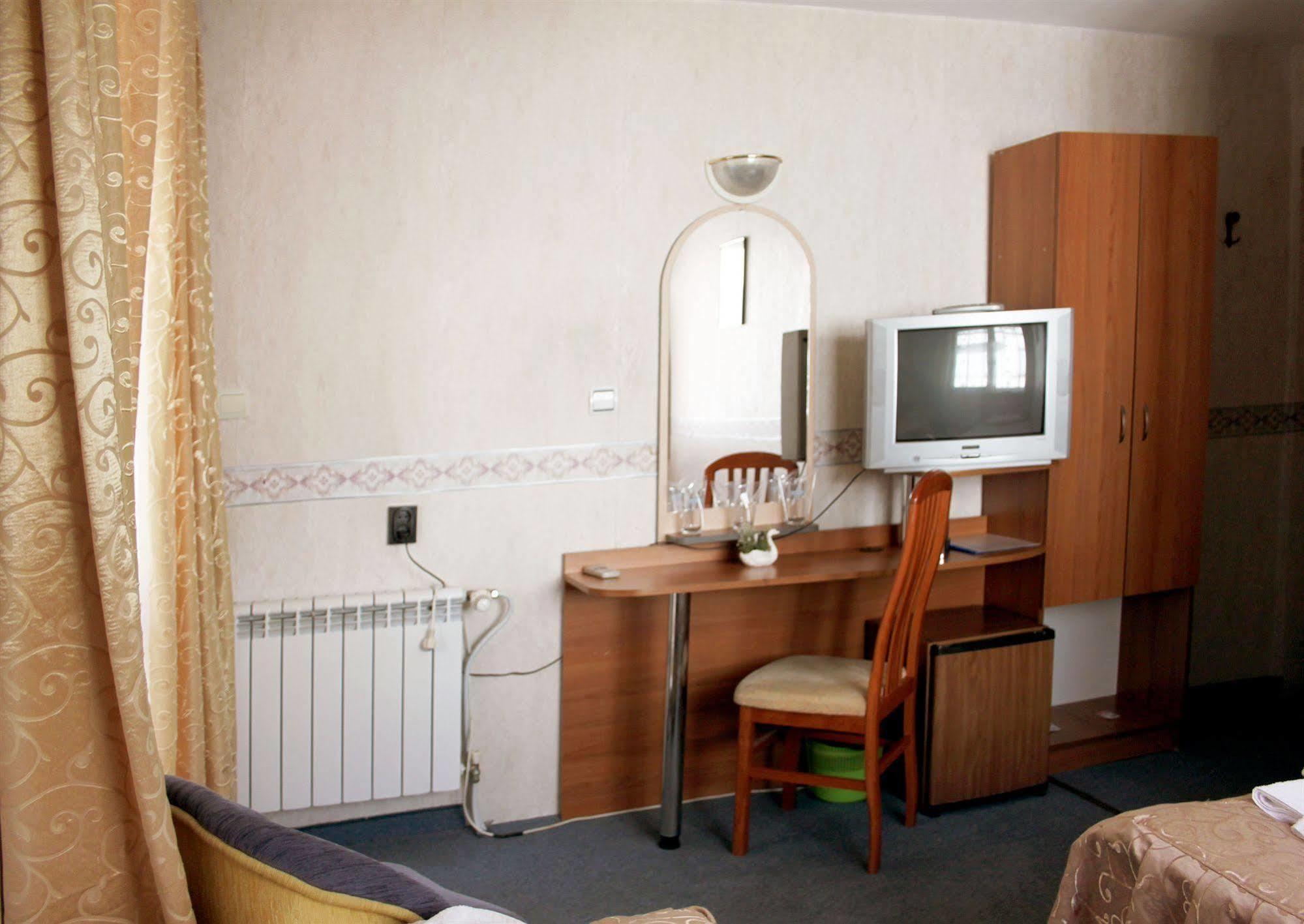 Antik Hotel Varna Bagian luar foto