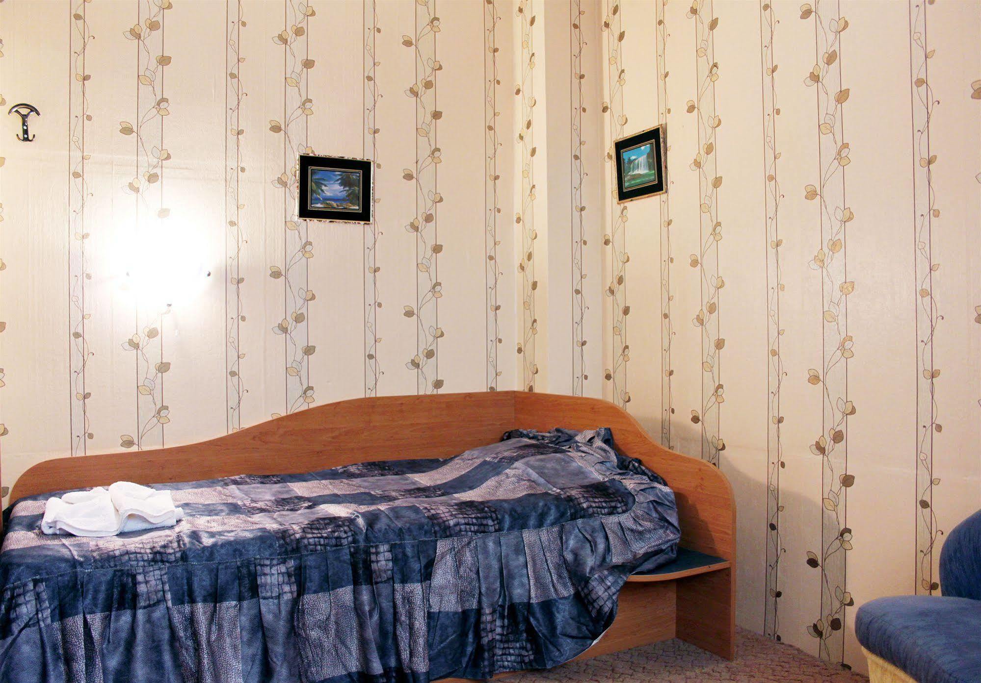 Antik Hotel Varna Bagian luar foto